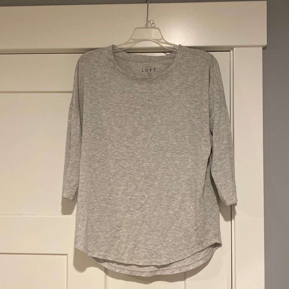 LOFT grey shirt